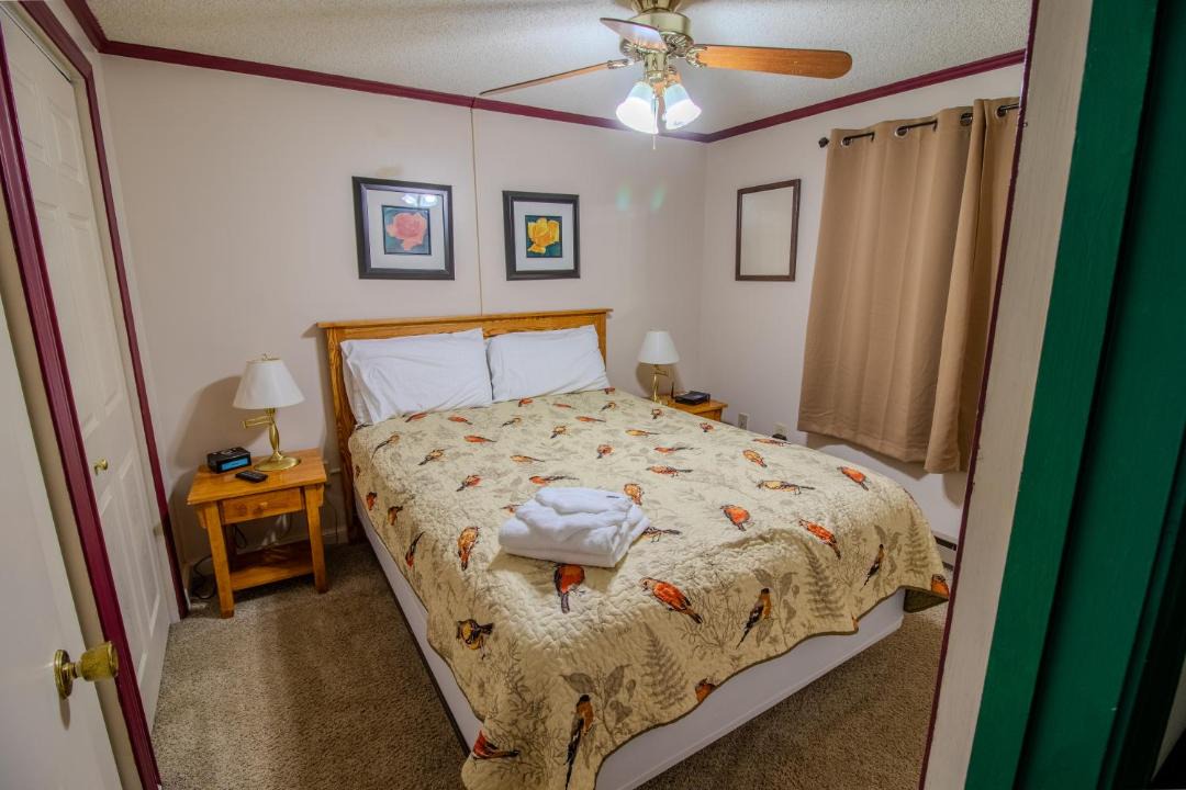 Photo of Bedroom in Snowshoe
