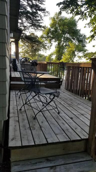 Photo of Patio Balcony in Howard Lake