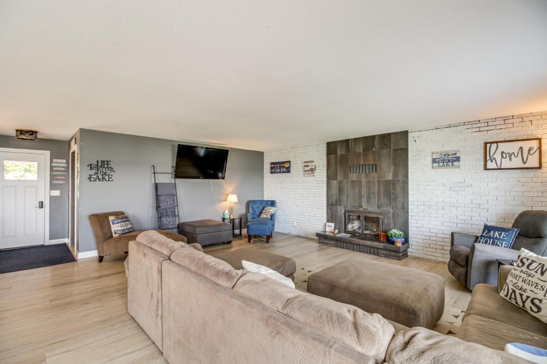 Photo of Livingroom in Ottertail