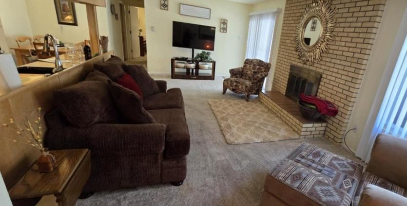 Photo of Livingroom in Taylor Ranch