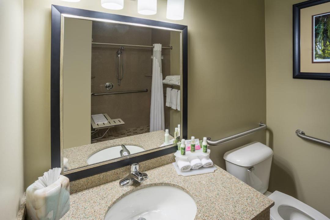 Photo of Bathroom in Woodbury