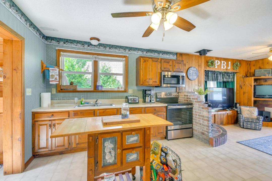 Photo of Kitchen in Town of Diana