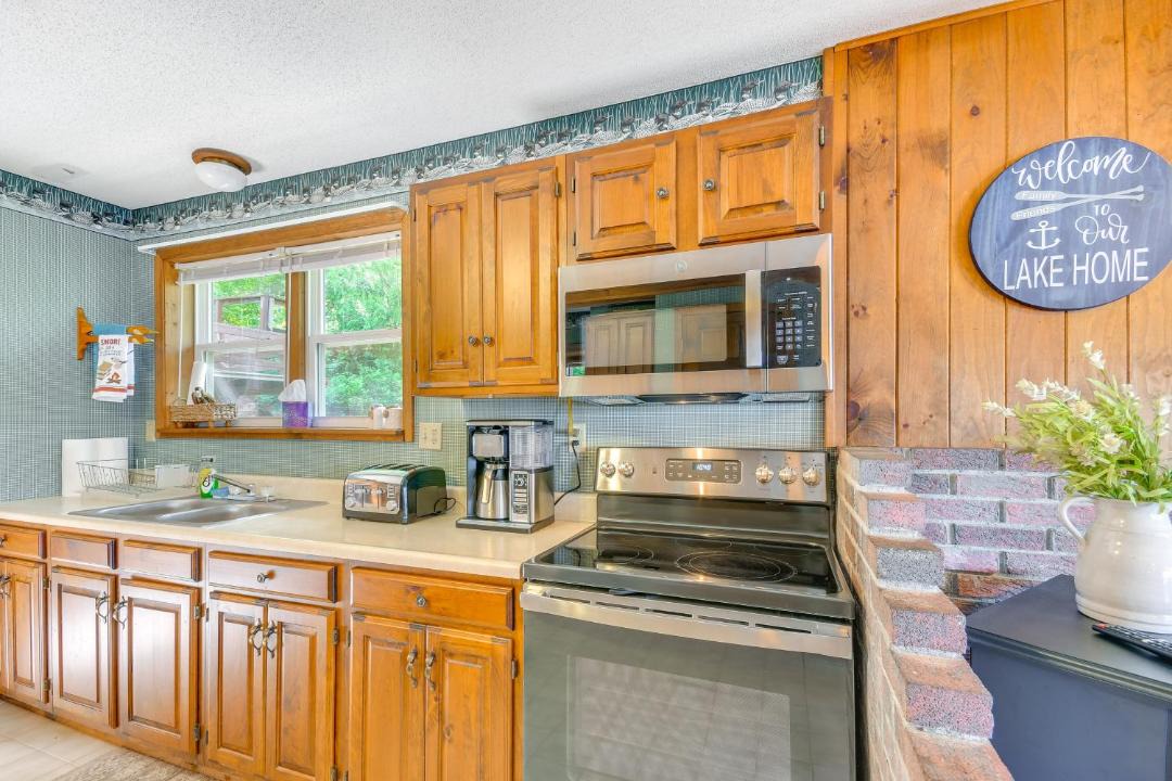 Photo of Kitchen in Town of Diana