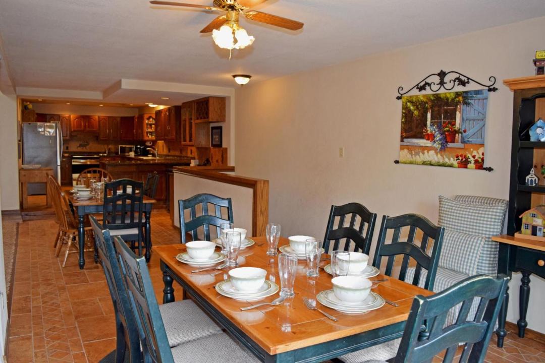 Photo of Kitchen in Red River