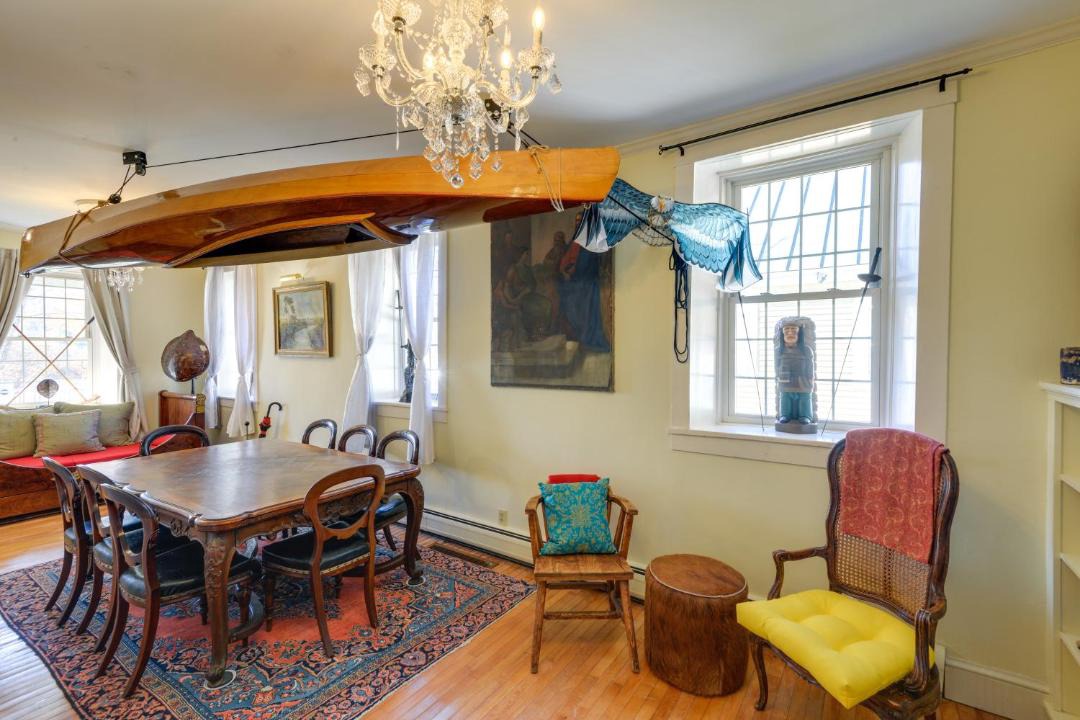 Photo of Livingroom in Drewsville