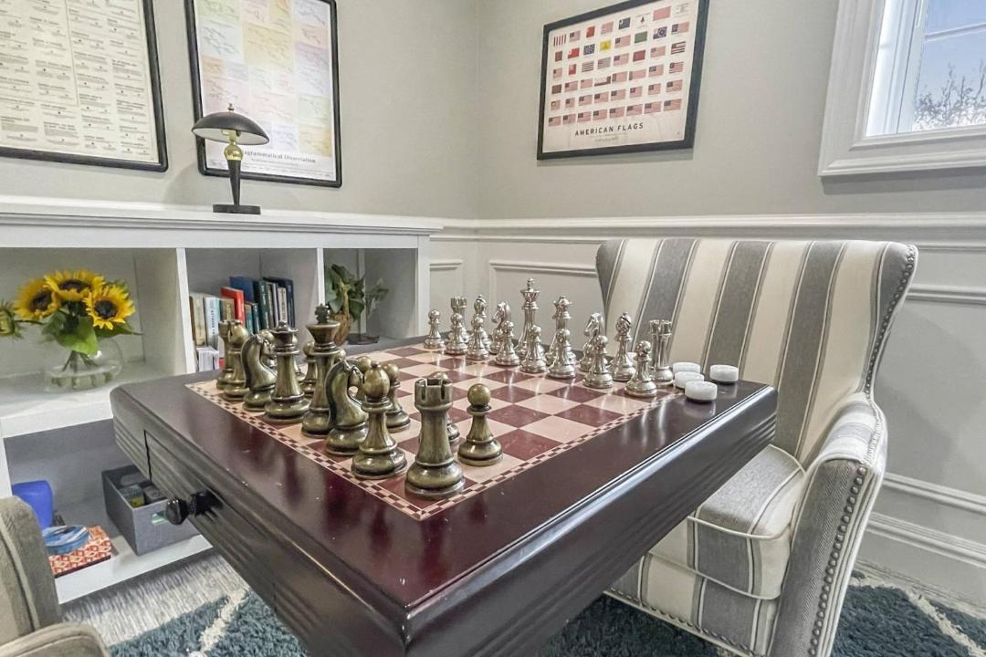 Photo of Livingroom in Newtown