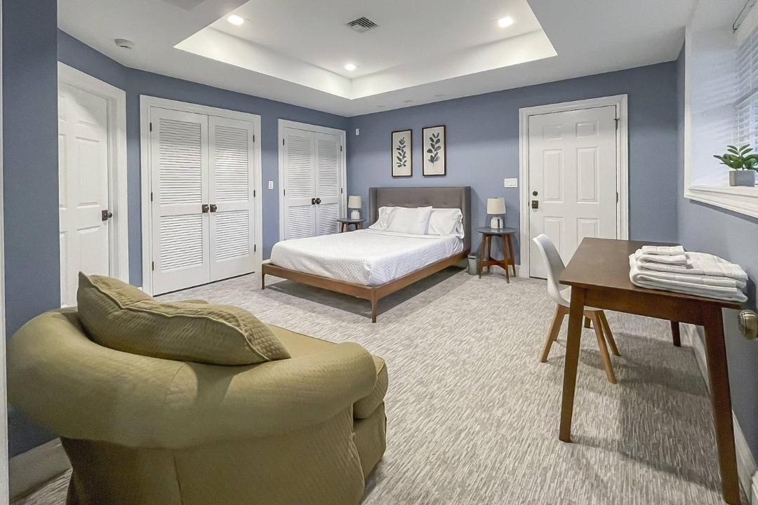 Photo of Livingroom in Newtown