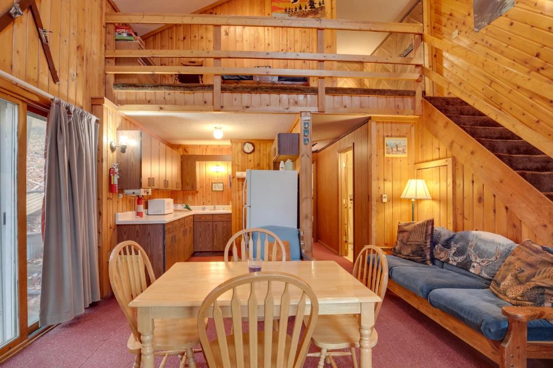 Photo of Livingroom in Stambaugh