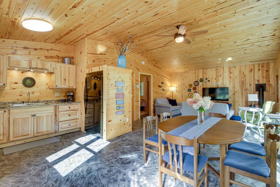 Photo of Livingroom in Deer River