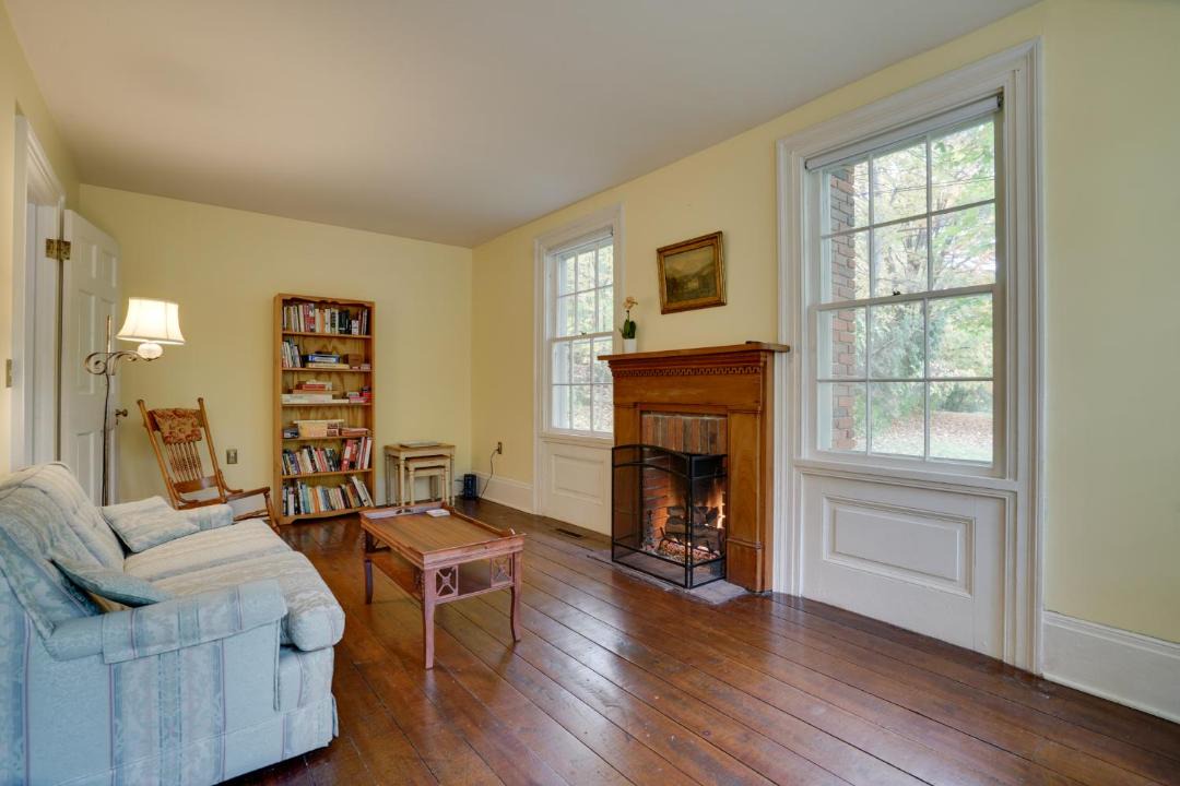 Photo of Livingroom in Taylors Falls