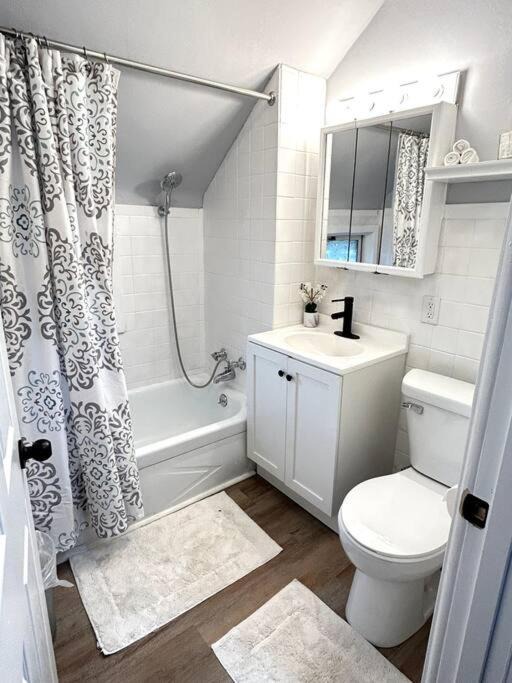 Photo of Bathroom in North End