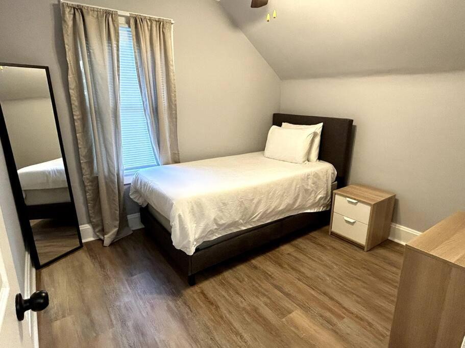 Photo of Bedroom in North End