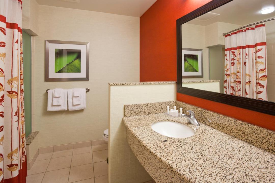 Photo of Bathroom in Maple Grove