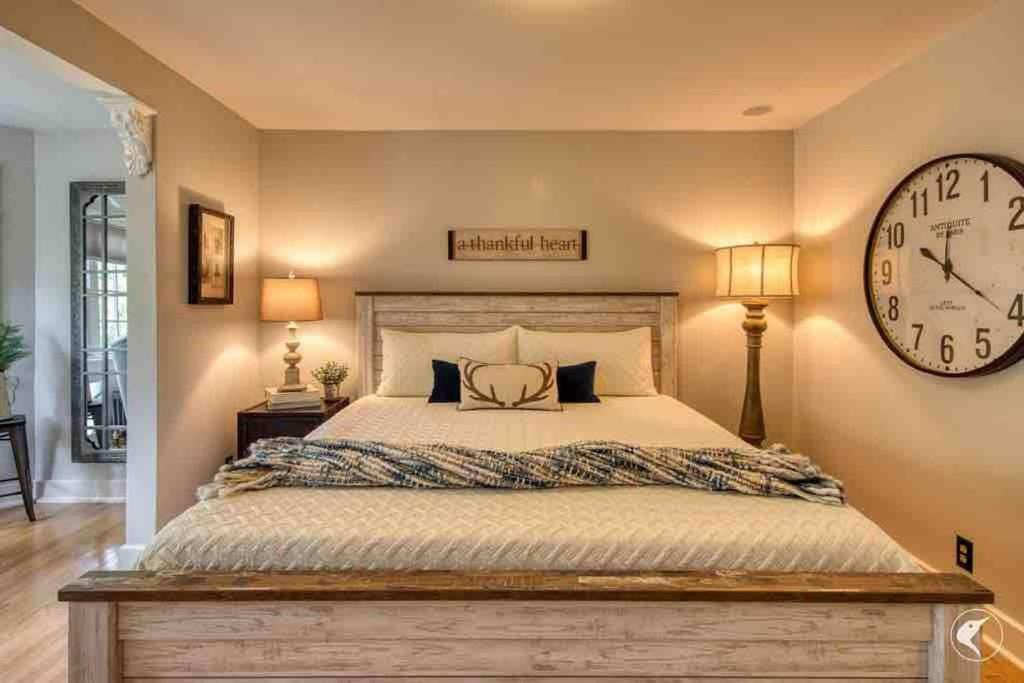 Photo of Bedroom in Jay