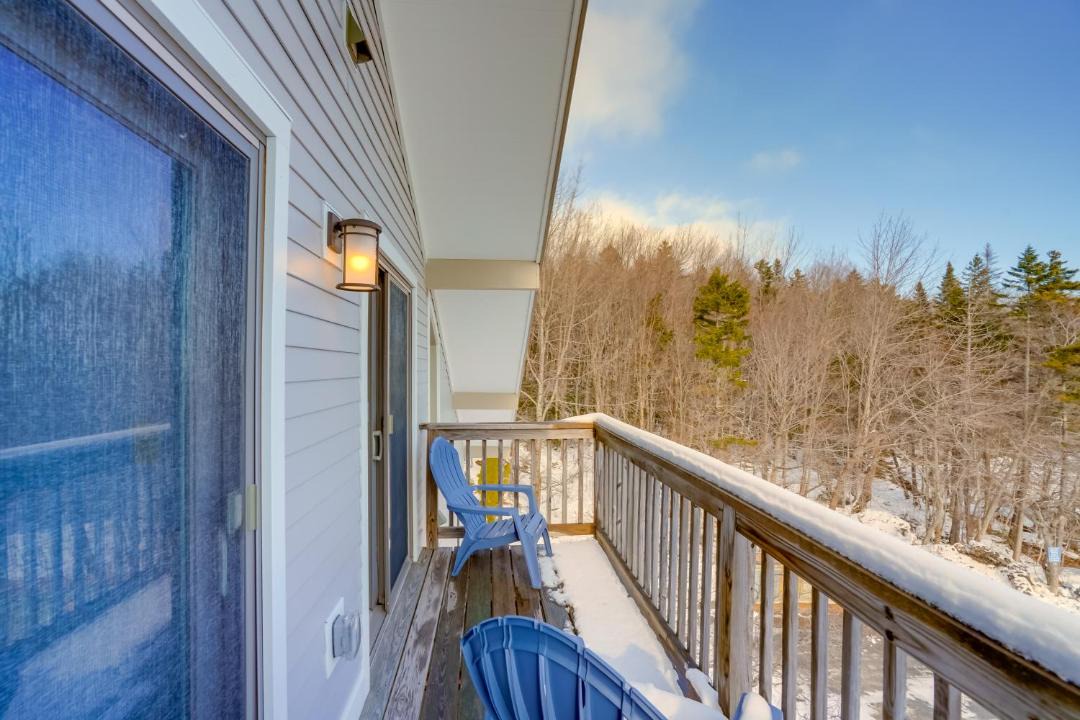 Photo of Patio Balcony in Bromley Mountain