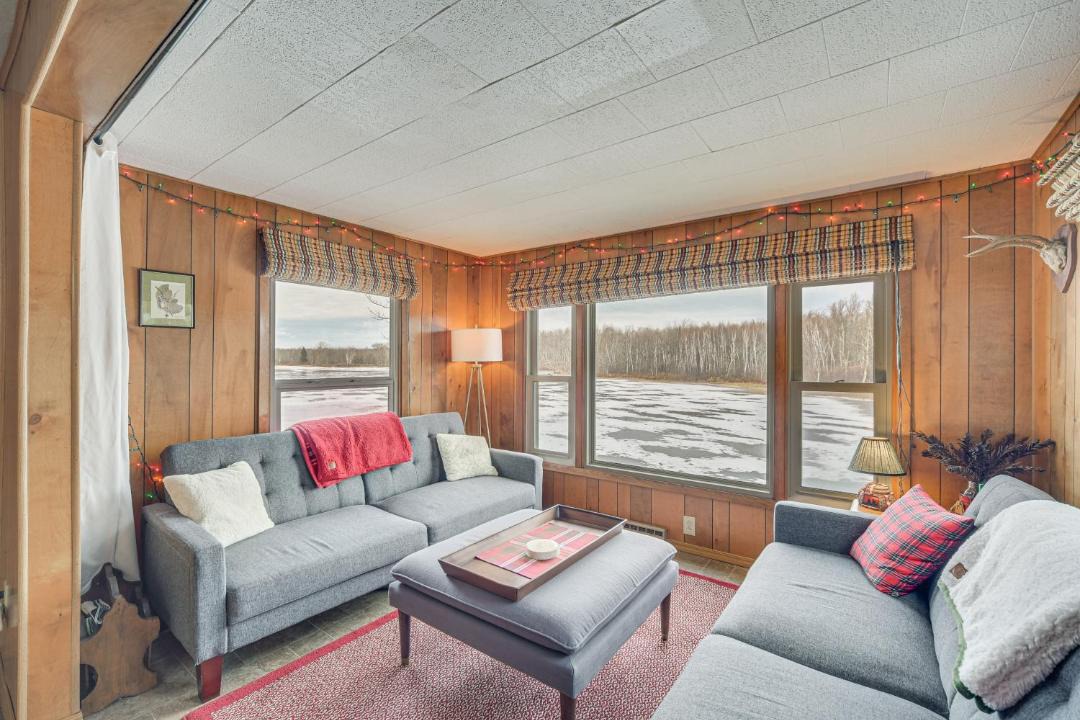 Photo of Livingroom in Mason