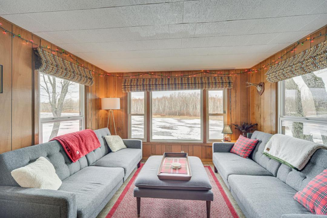 Photo of Livingroom in Mason