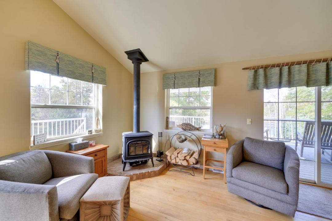 Photo of Livingroom in Ingalls