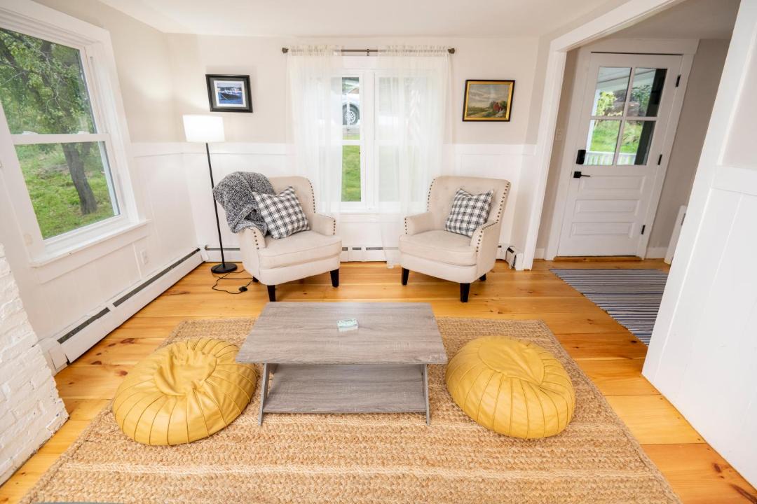 Photo of Livingroom in Brandon