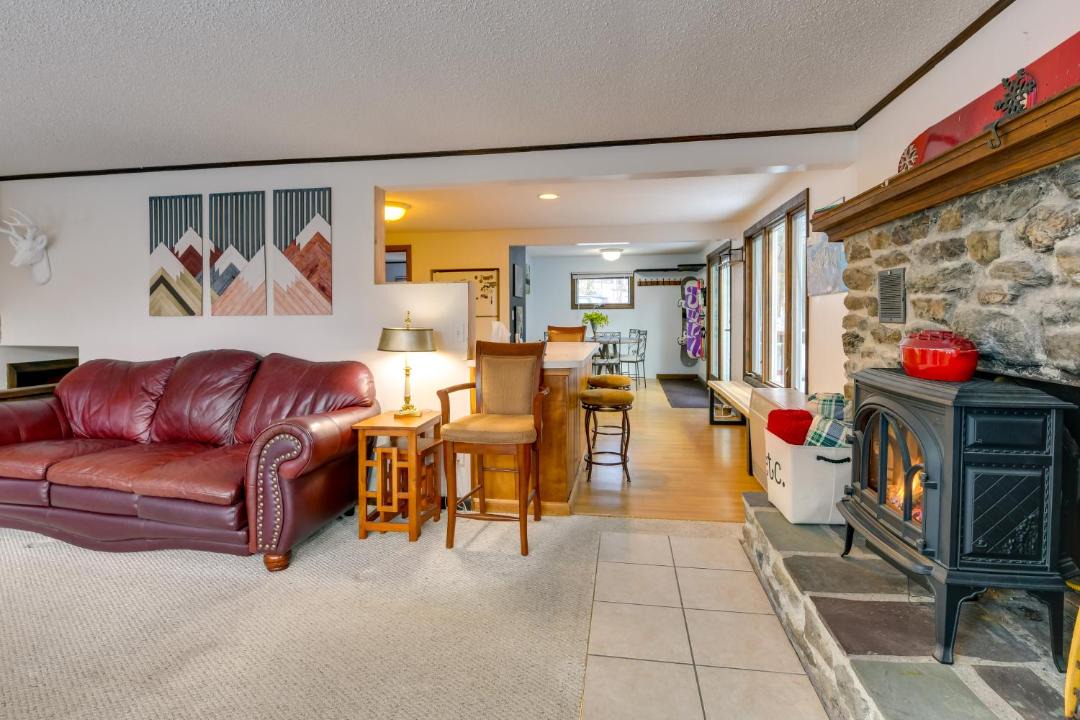 Photo of Livingroom in Montgomery Center