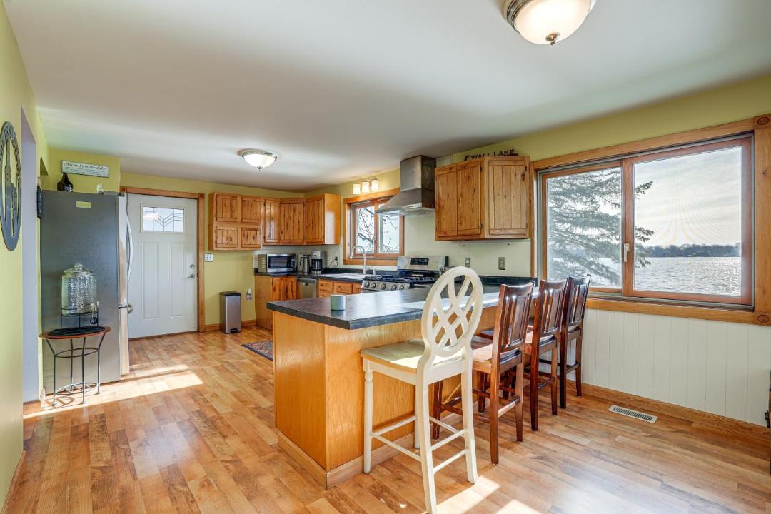 Photo of Livingroom in Delton