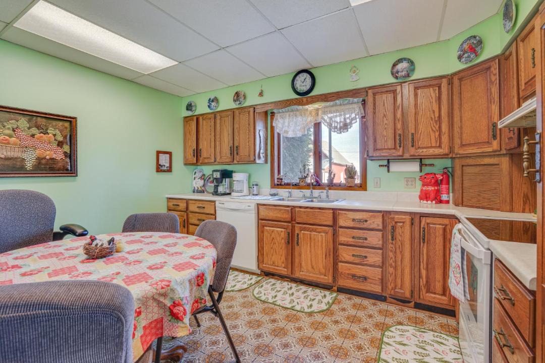 Photo of Kitchen in Polk County