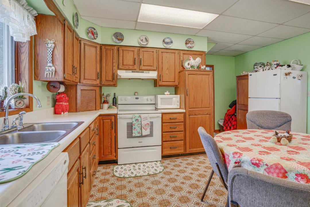 Photo of Kitchen in Polk County