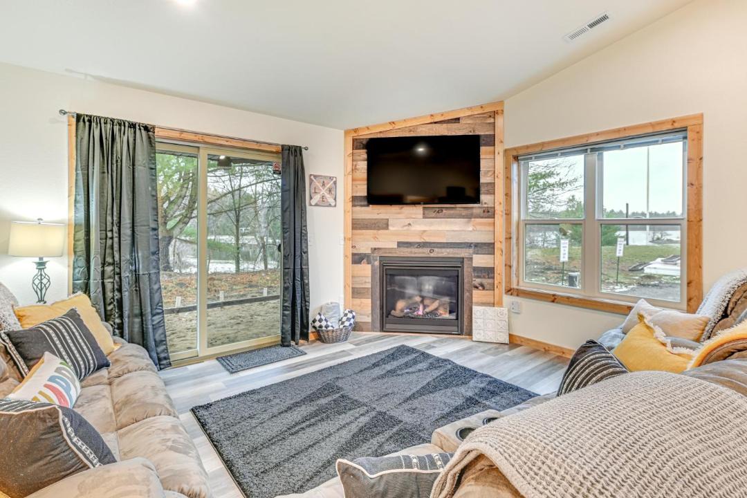 Photo of Livingroom in Arkdale