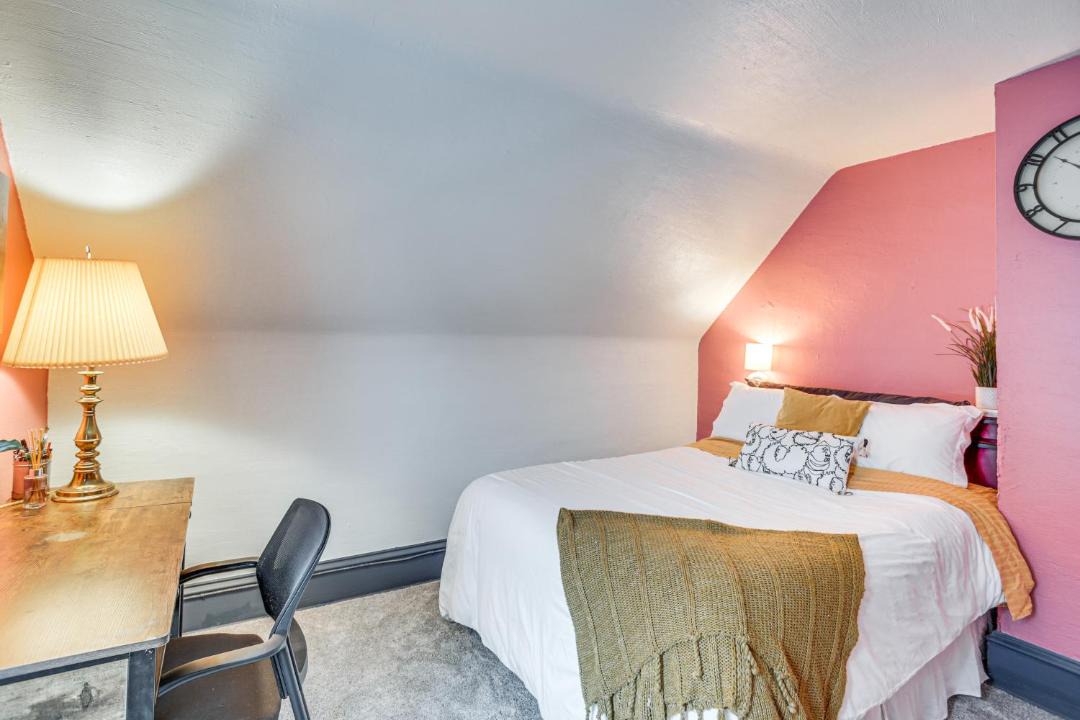 Photo of Bedroom in Lind-Bohanon