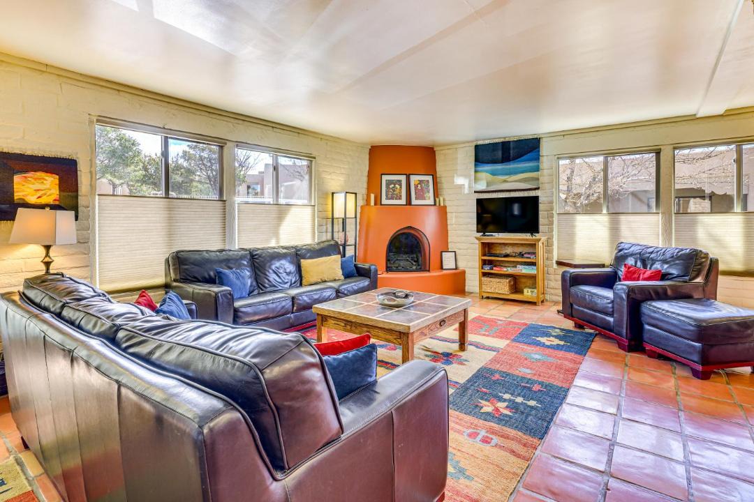 Photo of Livingroom in Northeast Santa Fe