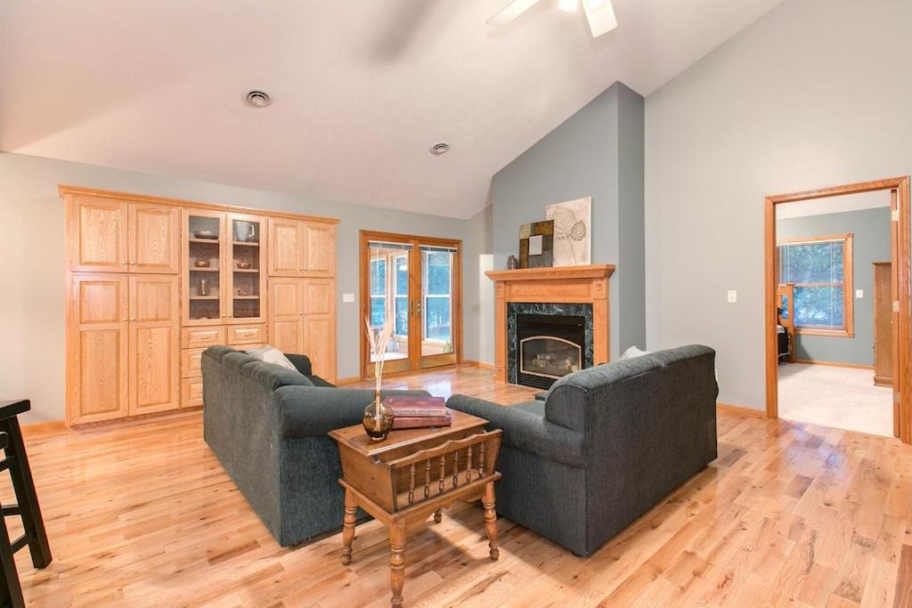 Photo of Livingroom in Deerwood