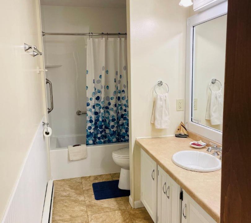 Photo of Bathroom in Ellison Bay