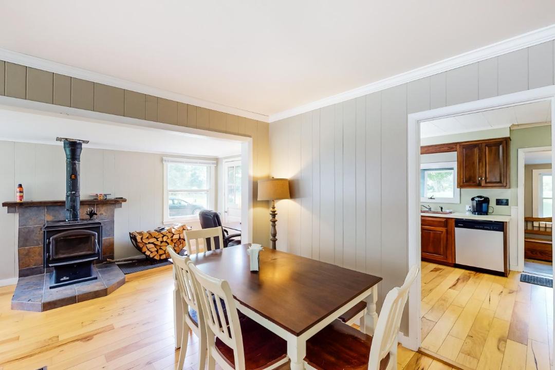 Photo of Livingroom in North Creek