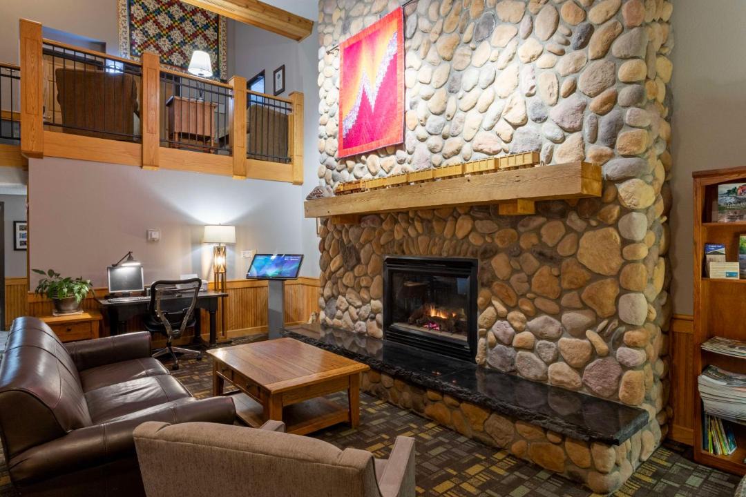 Photo of Livingroom in Silver Bay