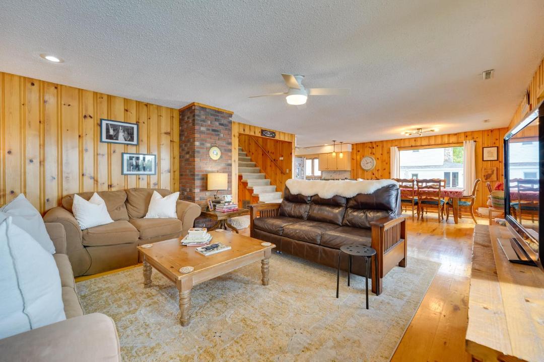 Photo of Livingroom in Lake George