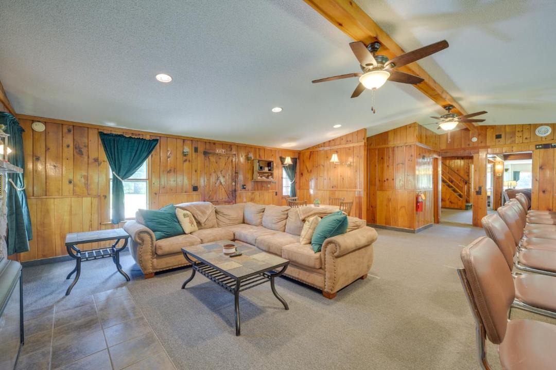 Photo of Livingroom in Winter