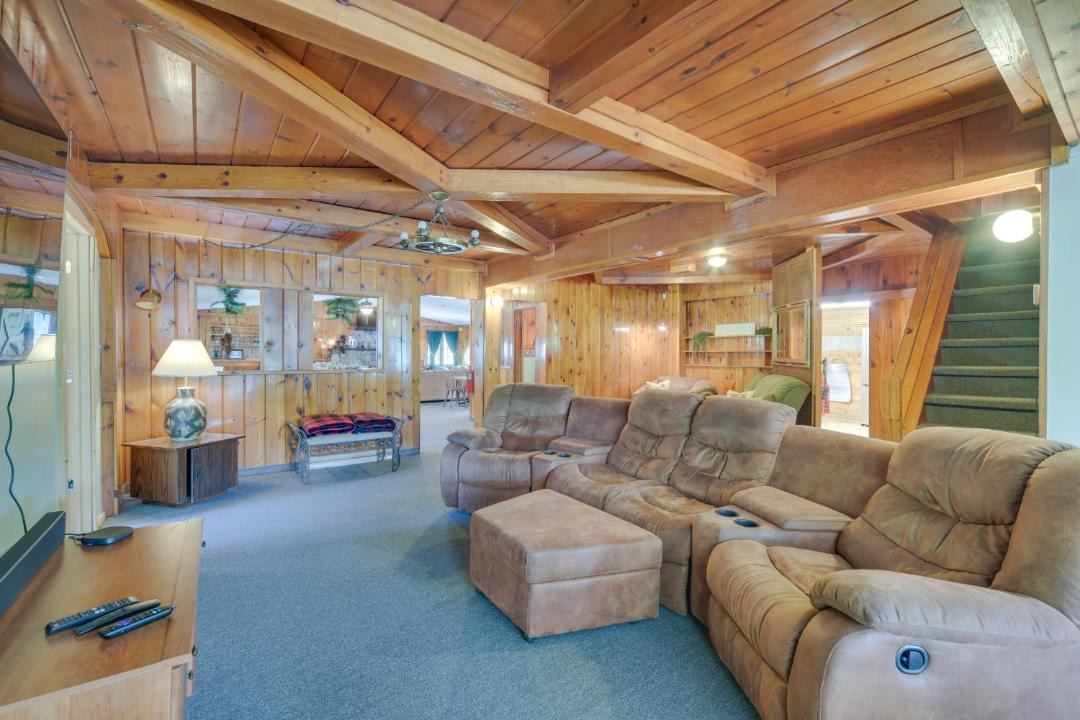 Photo of Livingroom in Winter