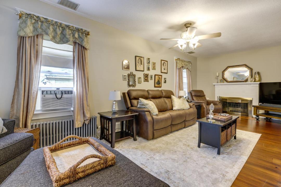 Photo of Livingroom in Springfield