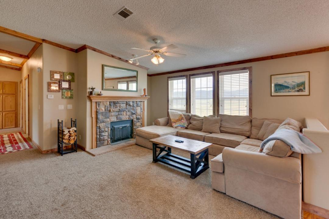 Photo of Livingroom in Angel Fire