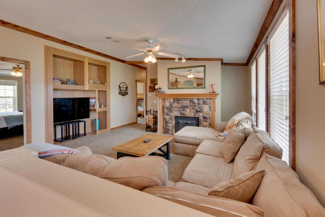 Photo of Livingroom in Angel Fire