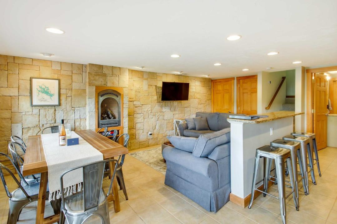Photo of Livingroom in Laconia