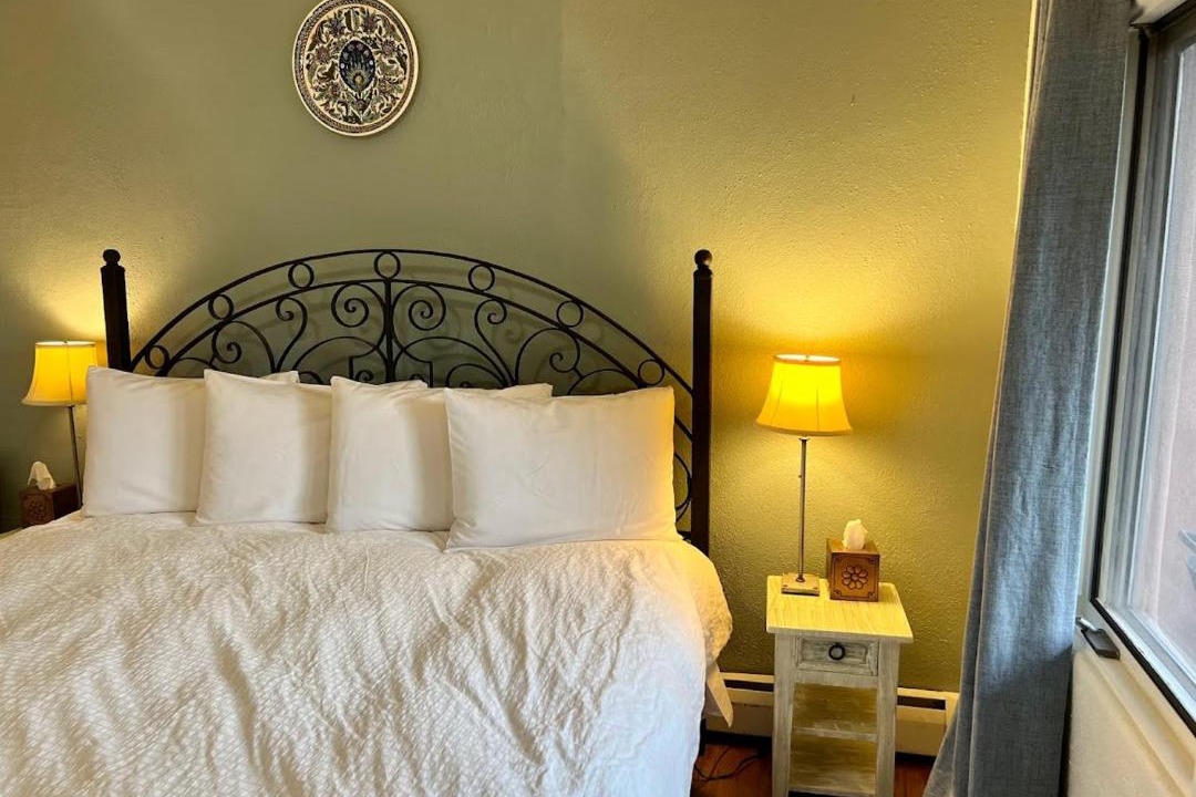 Photo of Bedroom in Northeast Santa Fe