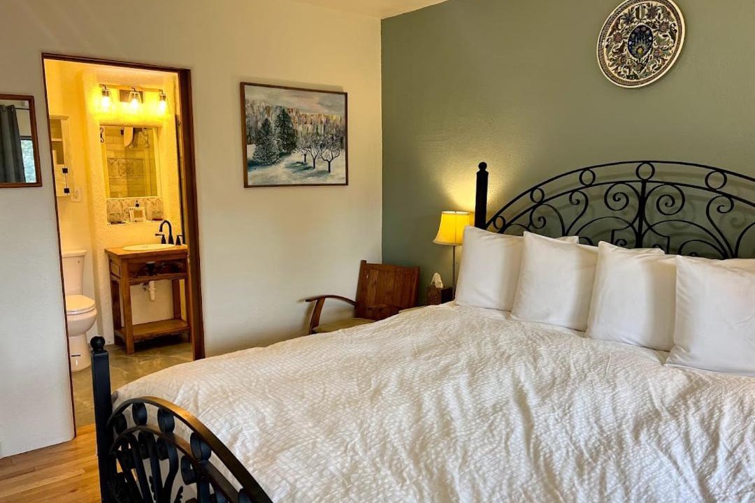 Photo of Bedroom in Northeast Santa Fe