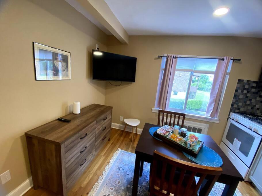 Photo of Livingroom in West Roxbury