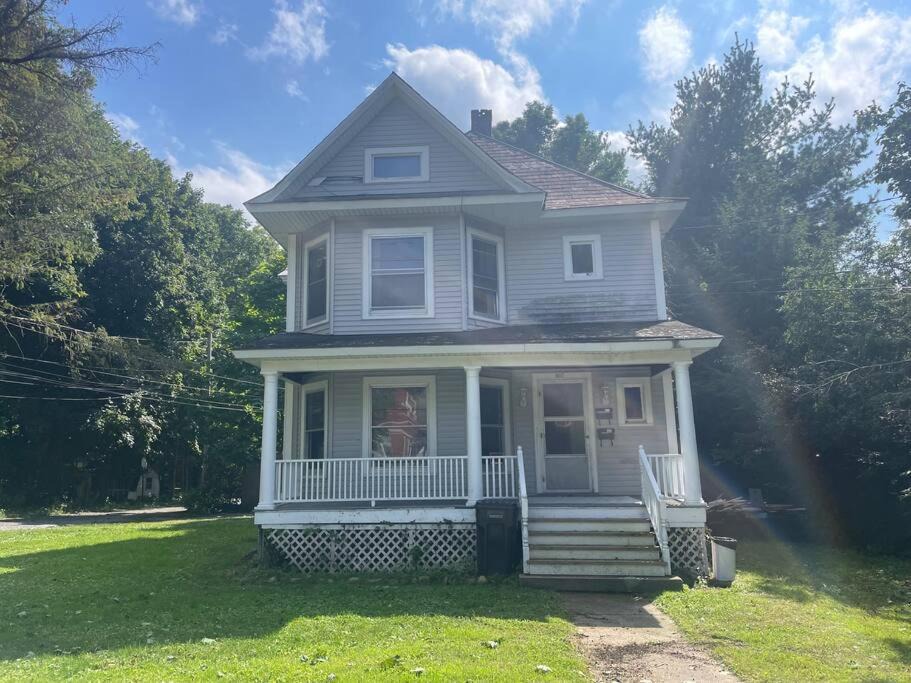 Photo of Buildings in Bennington