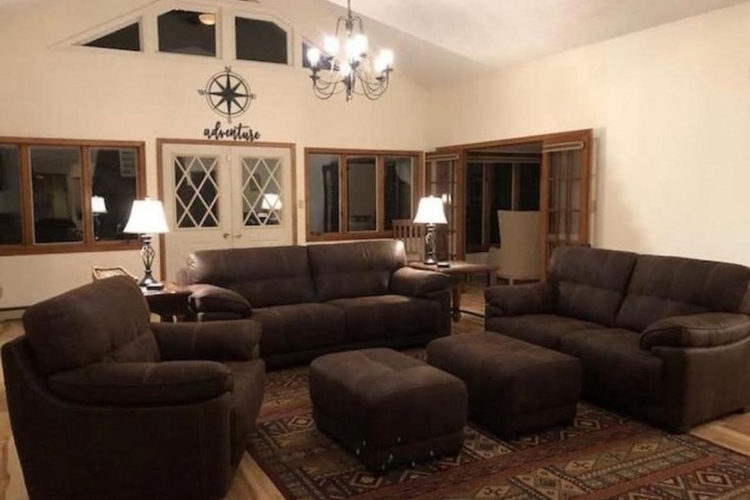 Photo of Livingroom in Town of Chesterfield