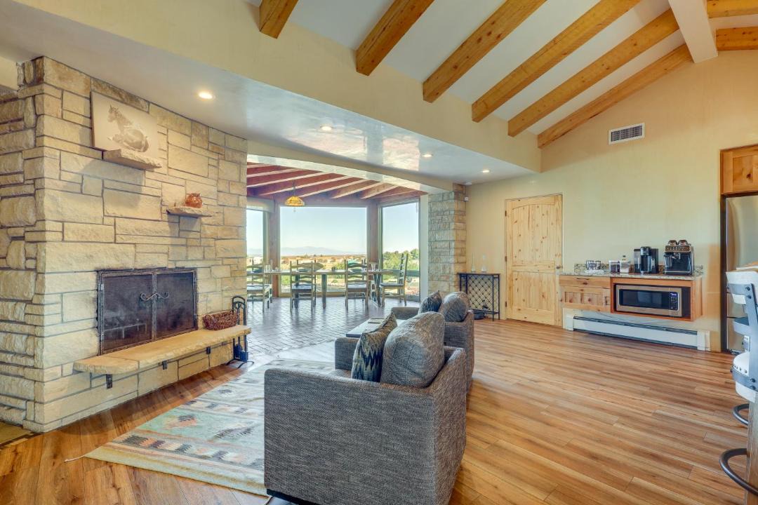 Photo of Livingroom in Santa Fe