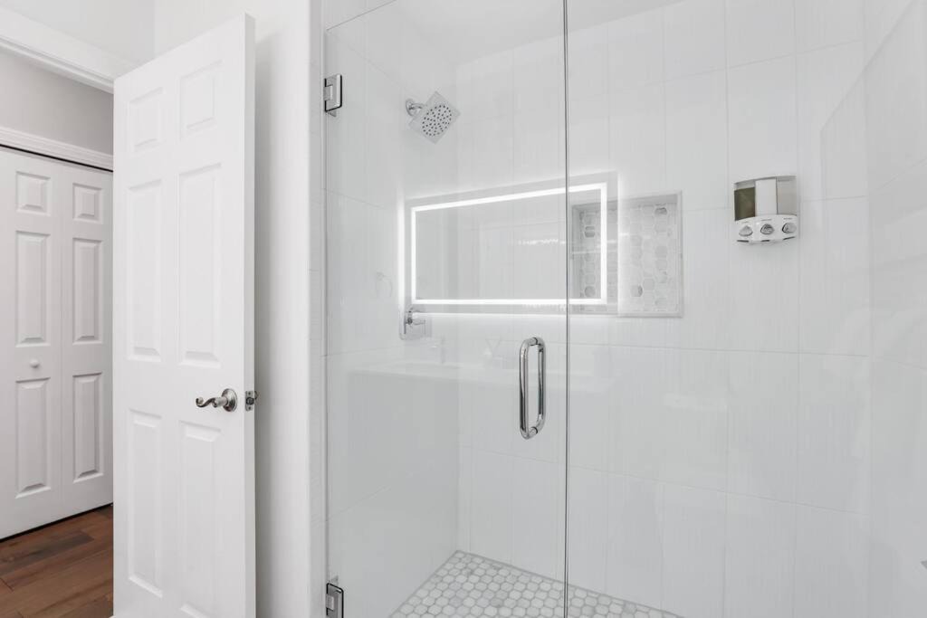 Photo of Bathroom in Midtown