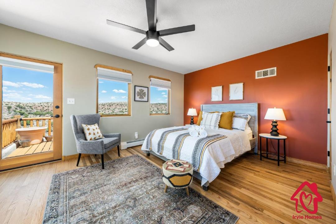 Photo of Bedroom in Placitas