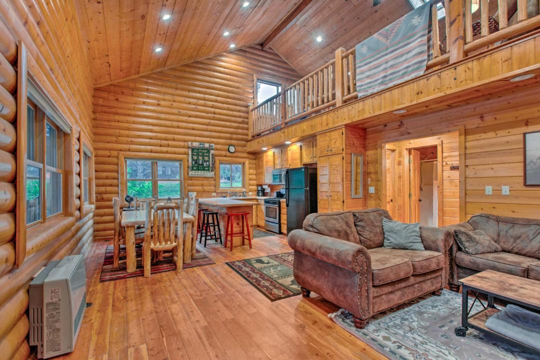 Photo of Livingroom in Angel Fire